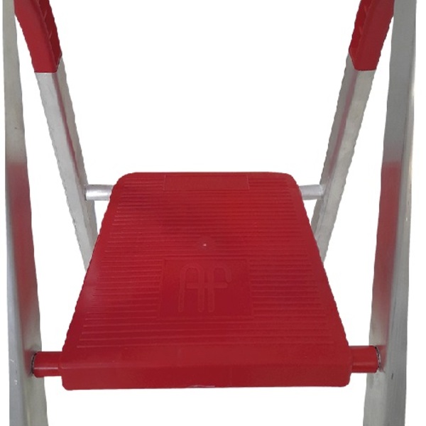 escada_de_aluminio_7_degraus_linha_pratica_1570887724_9fd5_600x600.jpg Escada De Alumínio 7 Degraus Linha Prática - Imagem 4