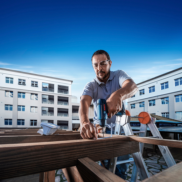 furadeira_e_parafusadeira_bosch_a_bateria_12v_1_4_92131571_067d_600x600.jpg Furadeira e Parafusadeira Bosch sem Impacto a Bateria e Jogo 21 Bits 12V 1/4" GSR 1000 SMART - Imagem 4