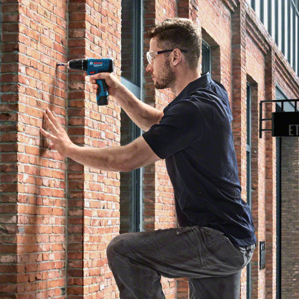 furadeira_e_parafusadeira_de_impacto_3_8_12v_gsb_120_li_bosch_90525414_181c_600x600.jpg Furadeira e Parafusadeira de Impacto a Bateria Bosch com Bateria 12V 3/8" GSB 120-Li - Imagem 8